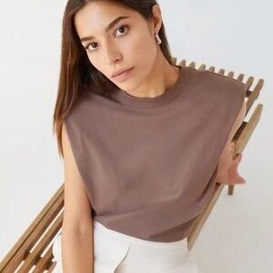 Aritzia | Babaton Shoulder Pad Cropped Sleeveless Boxy Tank Top